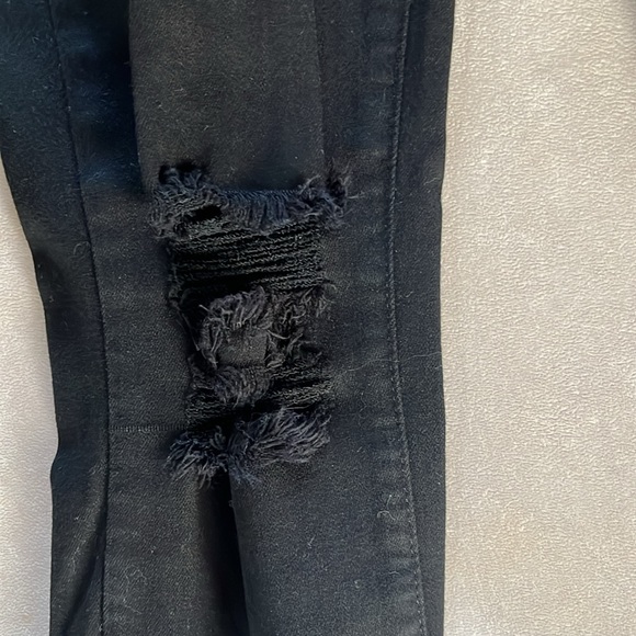 Paige Verdugo Crop - Picture 5 of 7